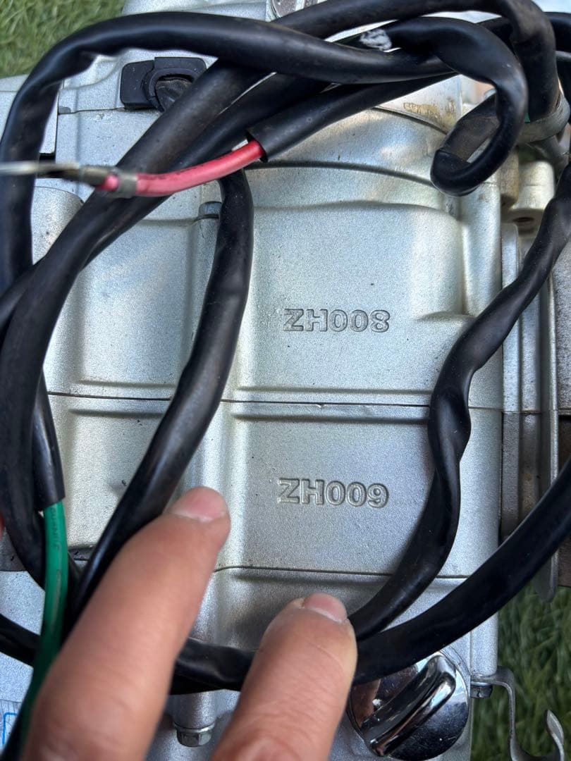 中華エンジン　ホンダ横型　互換　124cc 実働　キックスピンドル　難あり