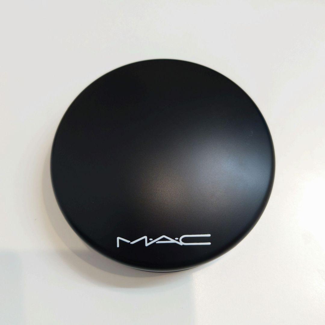 M·A·C ミネラライズ スキンフィニッシュ ナチュラル ライト