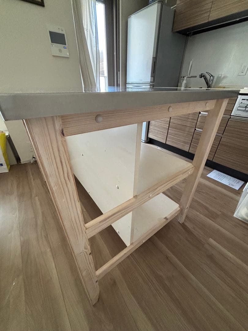 ニトリ　ワークテーブル キッチンテーブル　シナモ