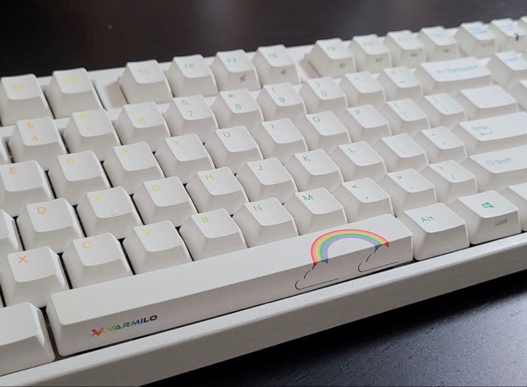 Varmilo VA108M レインボーホワイト US配列 銀軸