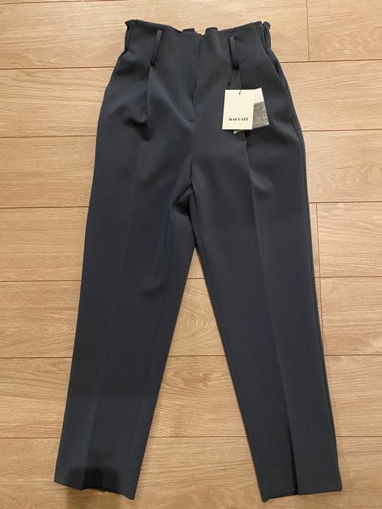 【新品】MACHATTマチャット　タックテーパードパンツ（ロング）