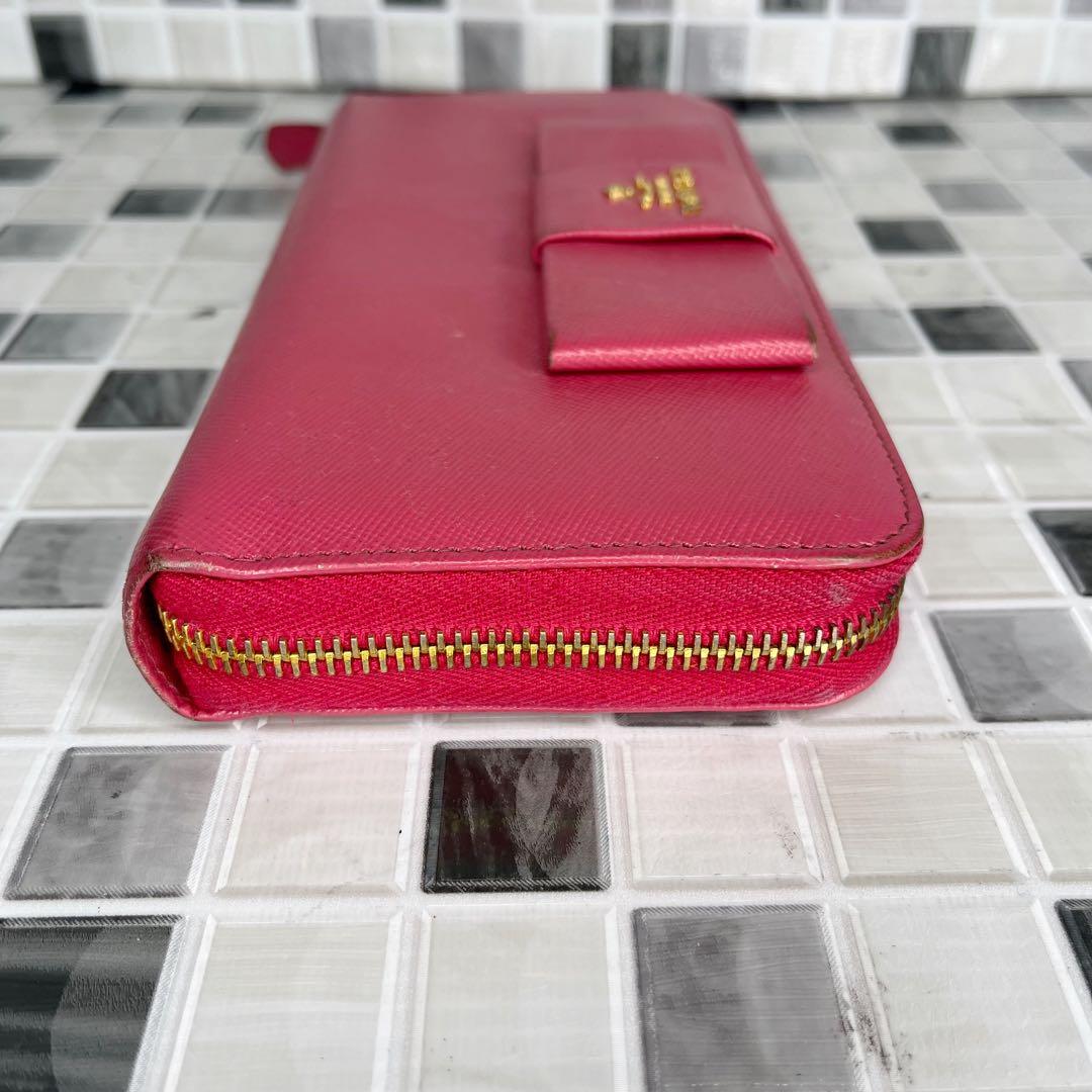 PRADA プラダ 長財布　ラウンドファスナー