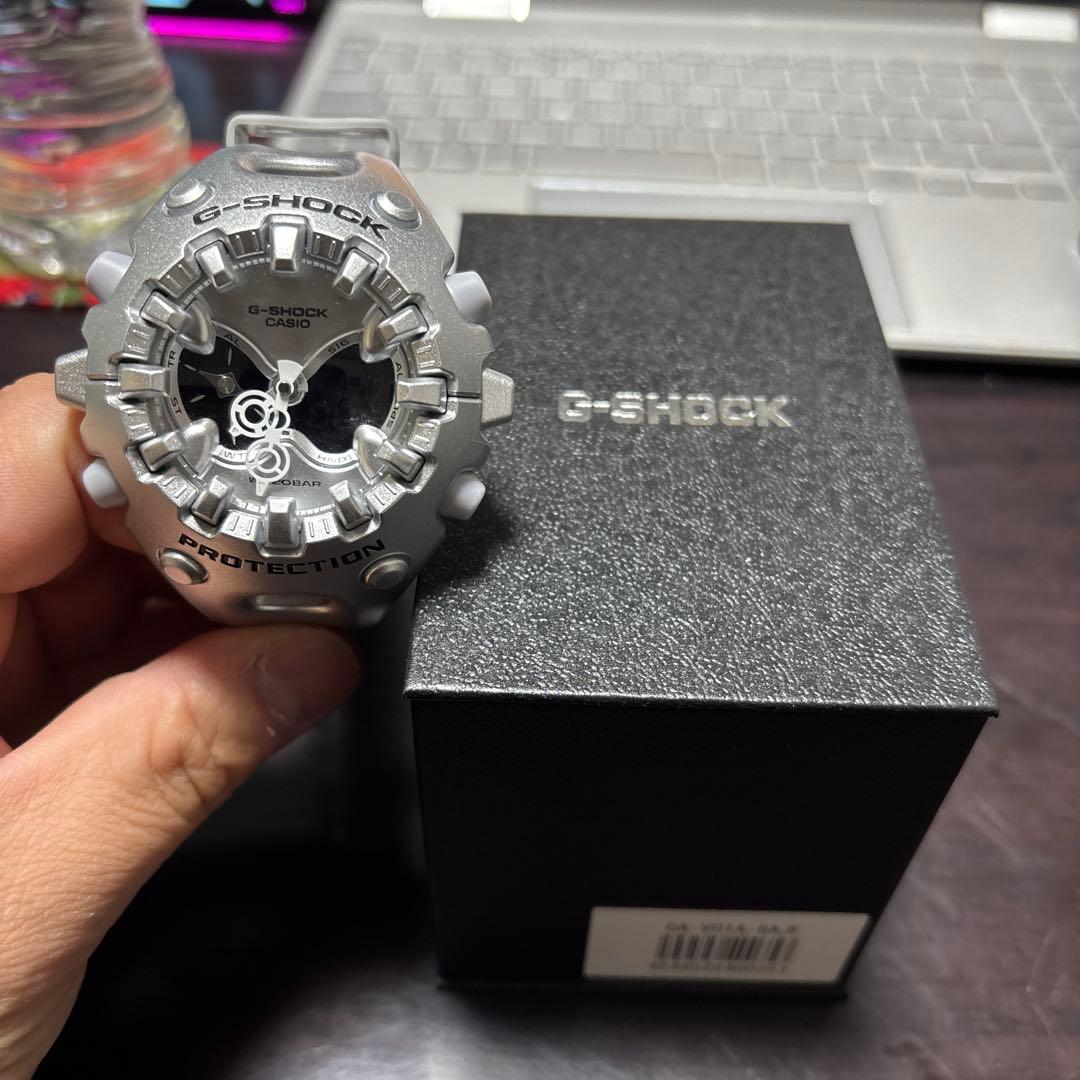 G-SHOCK GA-100 シルバー 腕時計