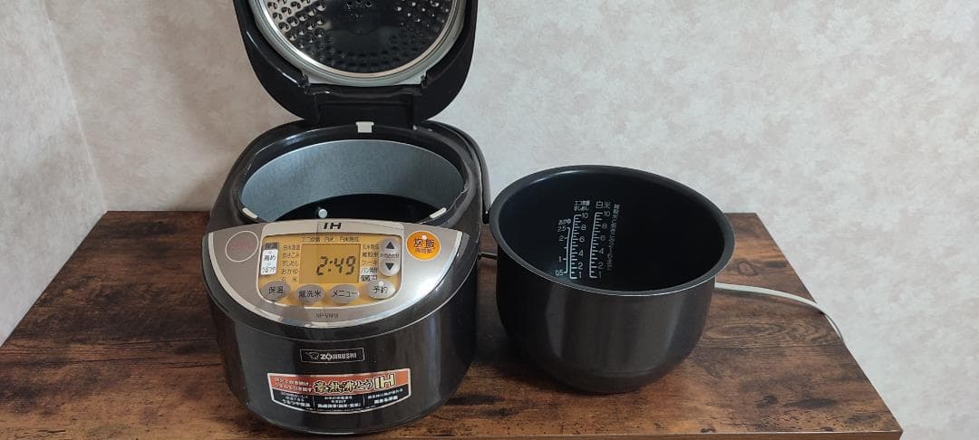象印 IH炊飯器 黒色 デジタル表示