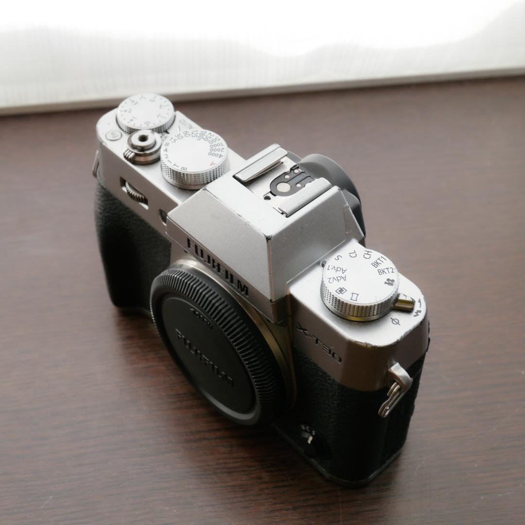 FUJIFILM X-T30 シルバー 18-55mmレンズキット　実働品