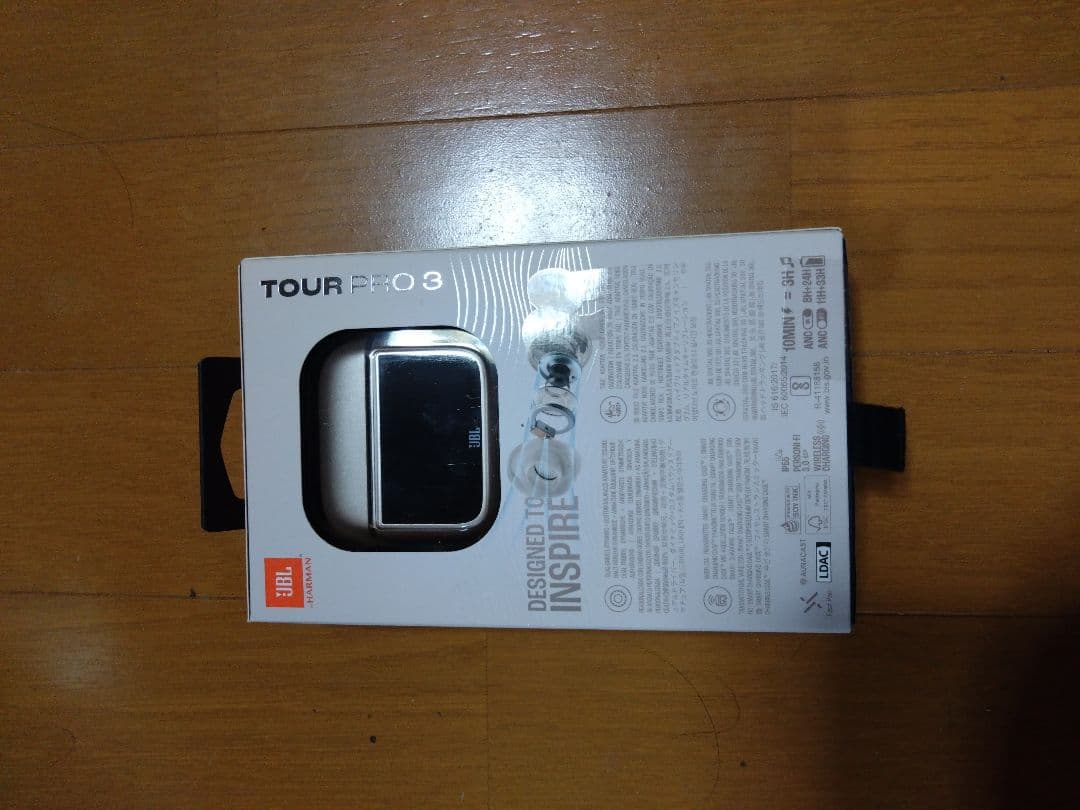 JBL Tour pro 3ラテ