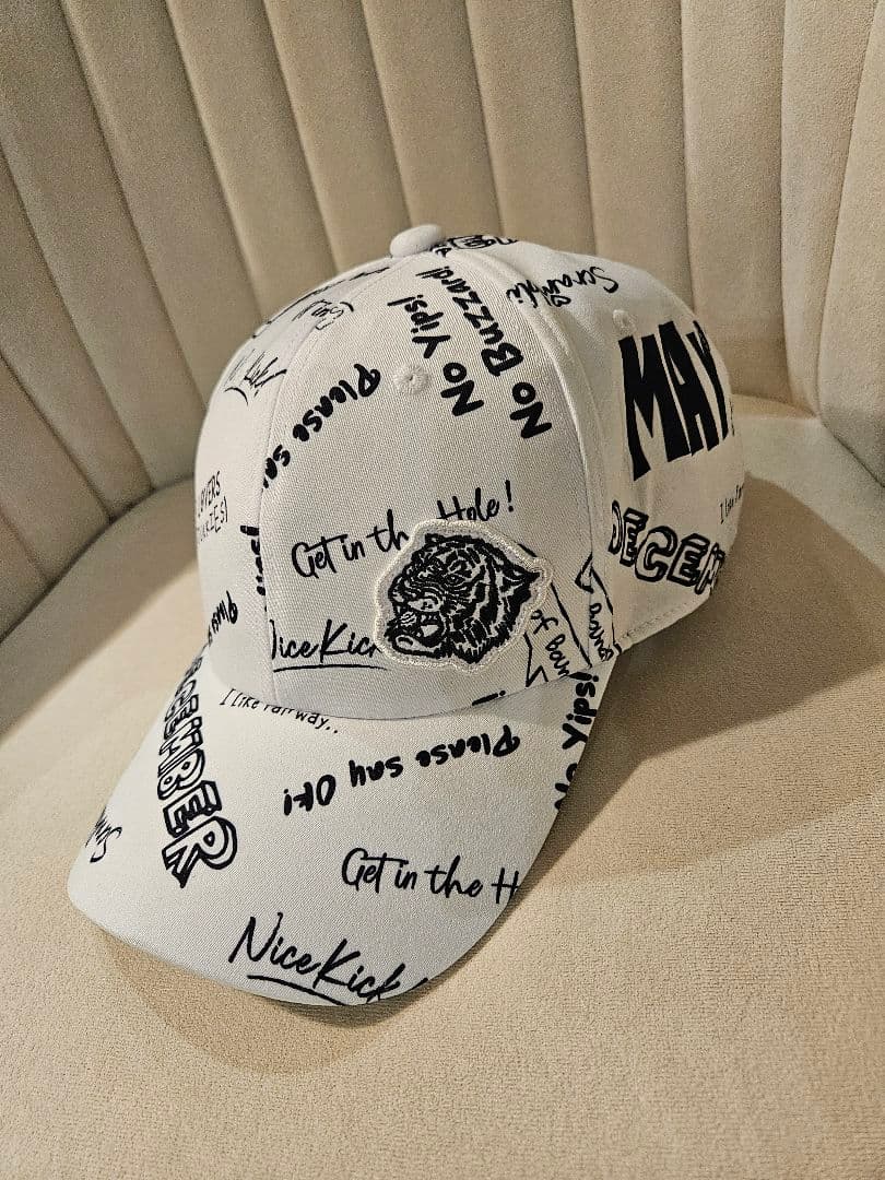 ディッセンバーメイ　キャップ