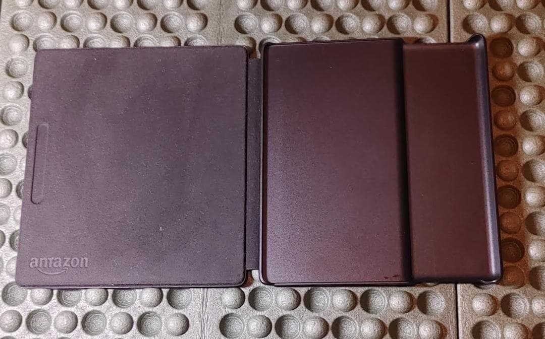 Kindle Oasis 8GB 広告なし 純正カバー付き