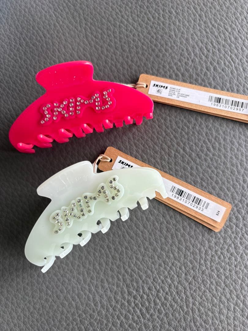 本日限定大幅お値下げ　SKIMS ヘアクリップ 2個セット