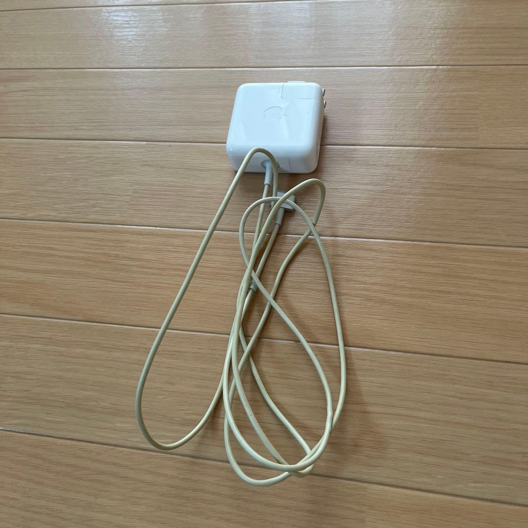 MacBook Air (13-inch, 2015) 充電ケーブル付き