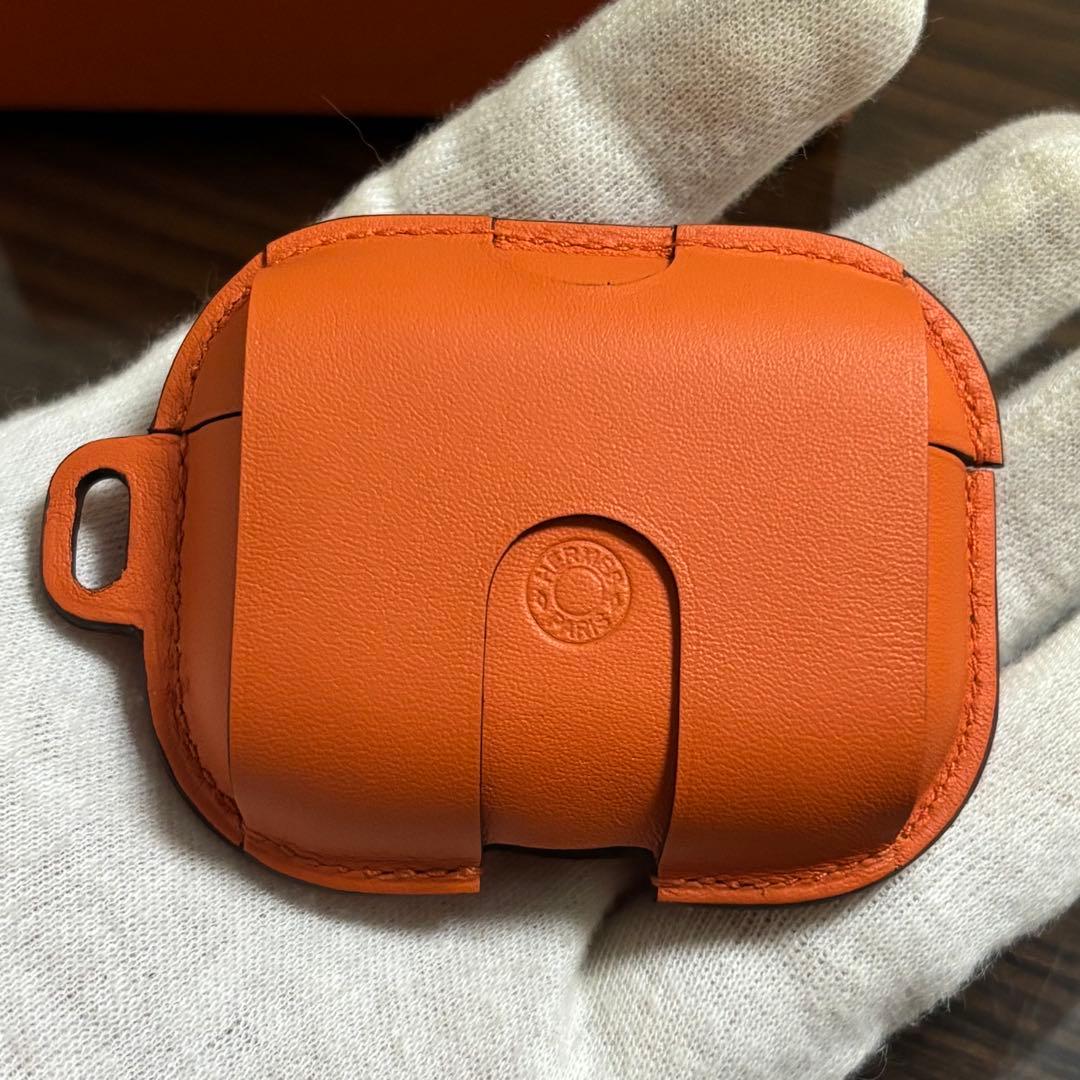 ［未使用］エルメス AirPods Pro2 イヤホンケース　2023 オレンジ