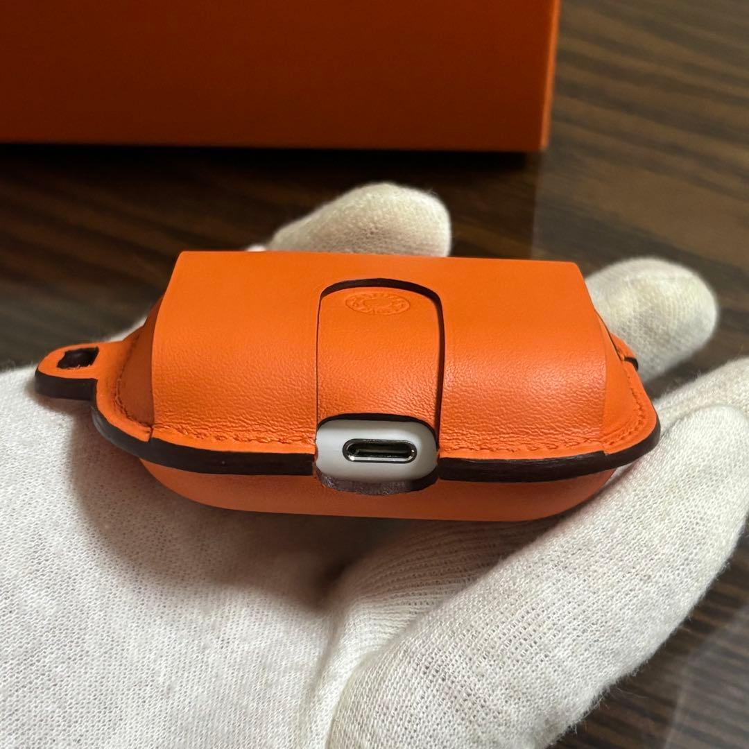 ［未使用］エルメス AirPods Pro2 イヤホンケース　2023 オレンジ
