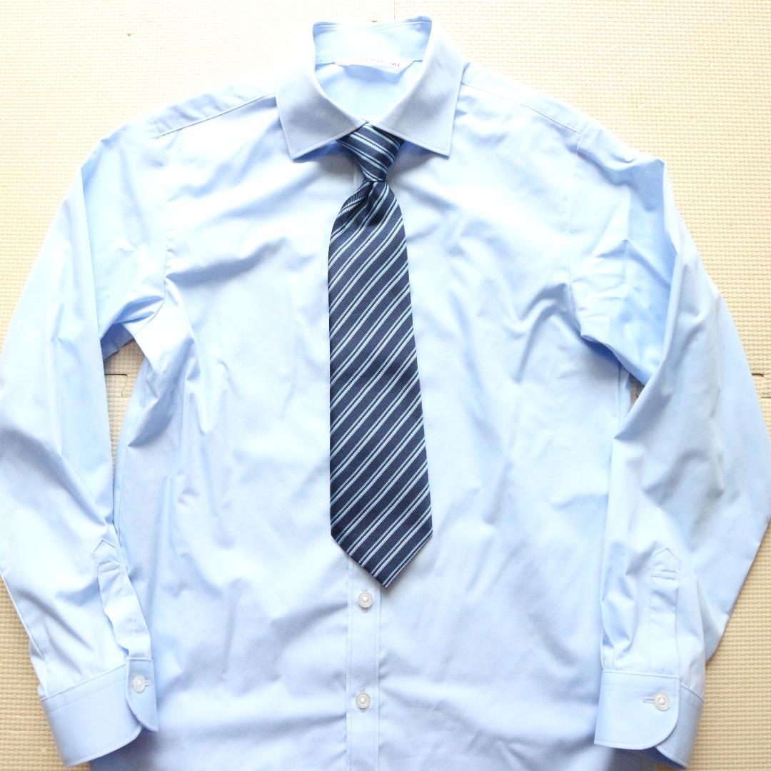 新品同様 150cm 男の子 紺セレモニースーツ上下セット 冠婚葬祭 水色シャツ