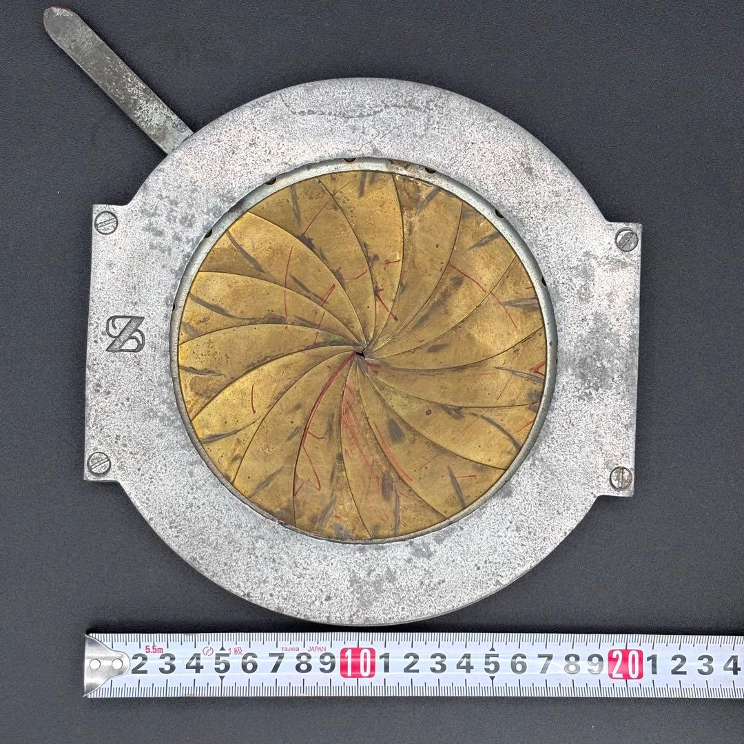 謎の器具 工業用？大型アイリスダイヤフラム