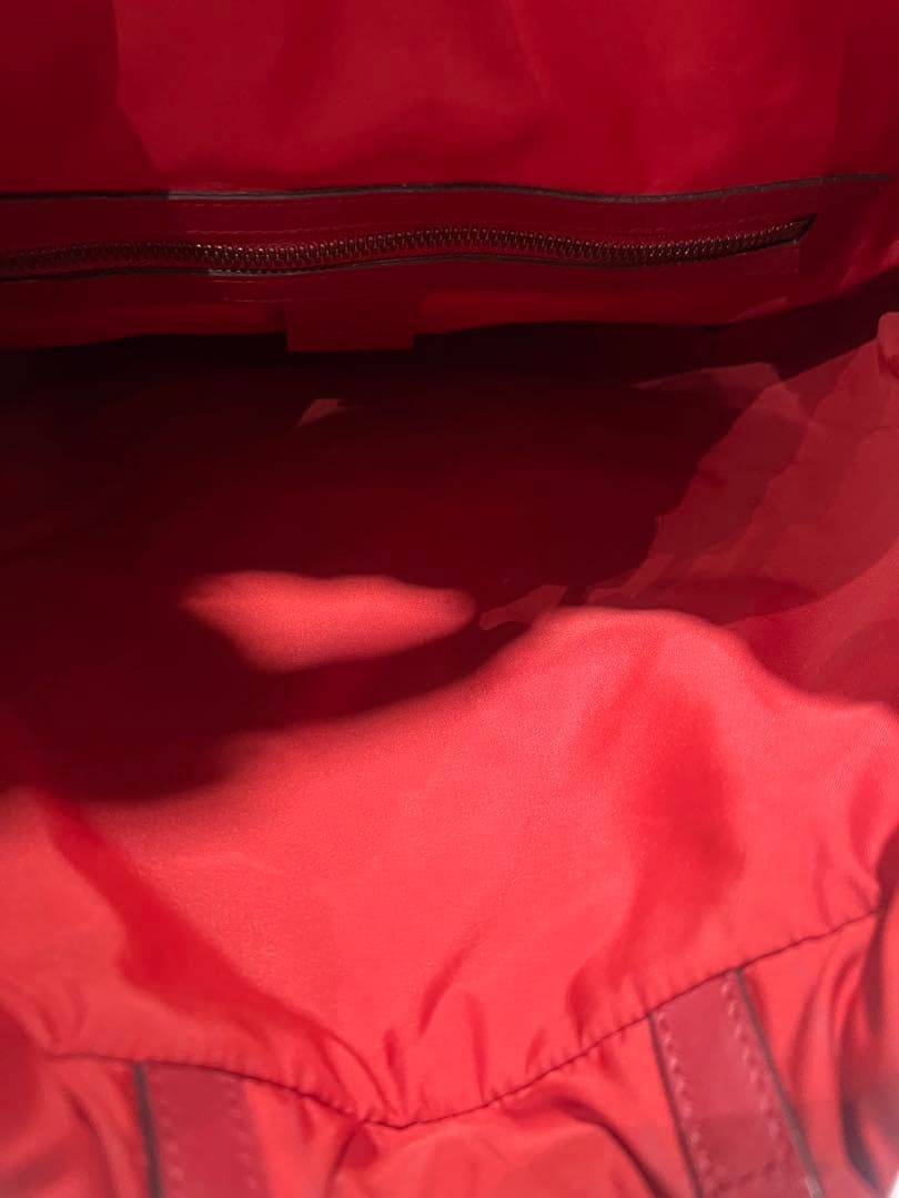 GUCCI グッチ　赤　ドローストリングバックパック　ナップサック　男女兼用