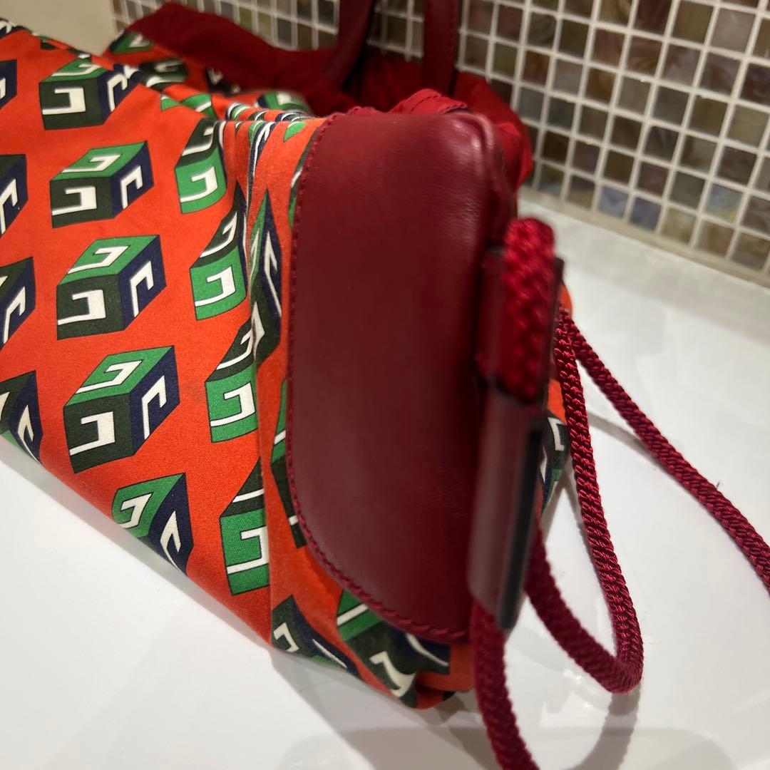 GUCCI グッチ　赤　ドローストリングバックパック　ナップサック　男女兼用