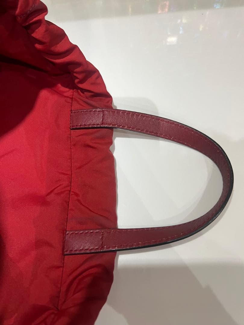 GUCCI グッチ　赤　ドローストリングバックパック　ナップサック　男女兼用