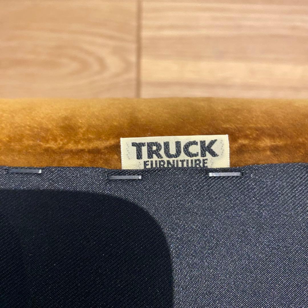 TRUCK FURNITURE ブラウンオットマン