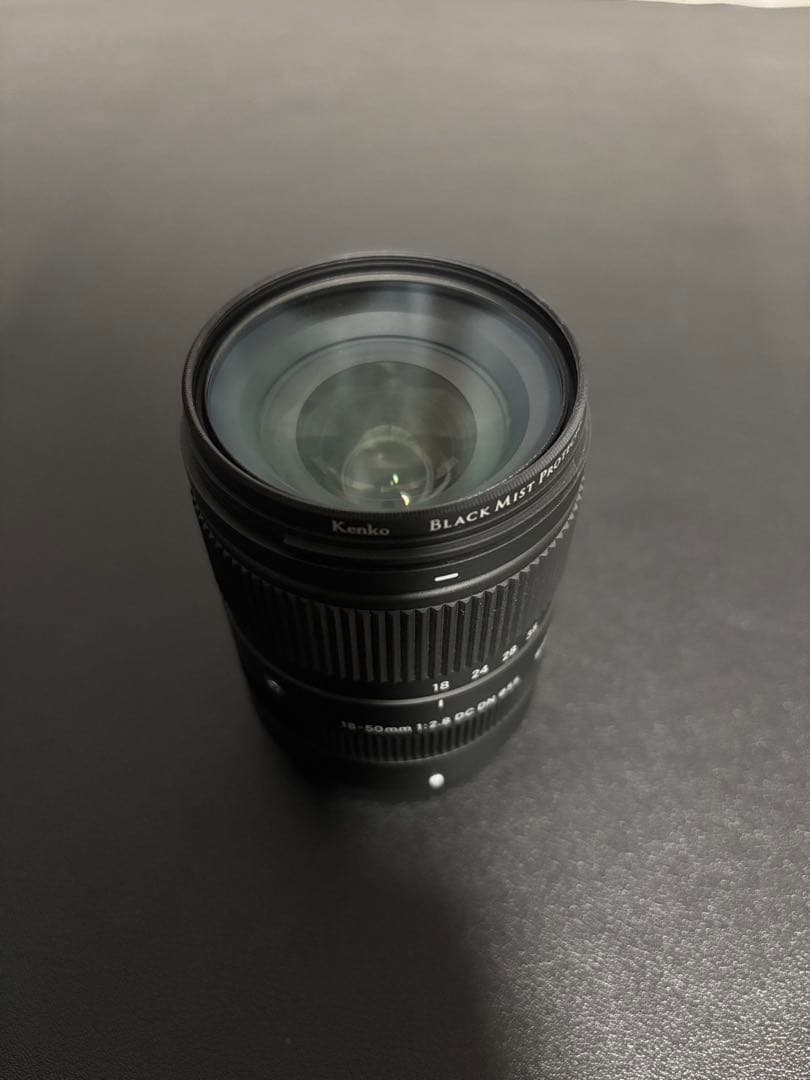 【極上品】SIGMA 18-50mm F2.8 DC DN Xマウント