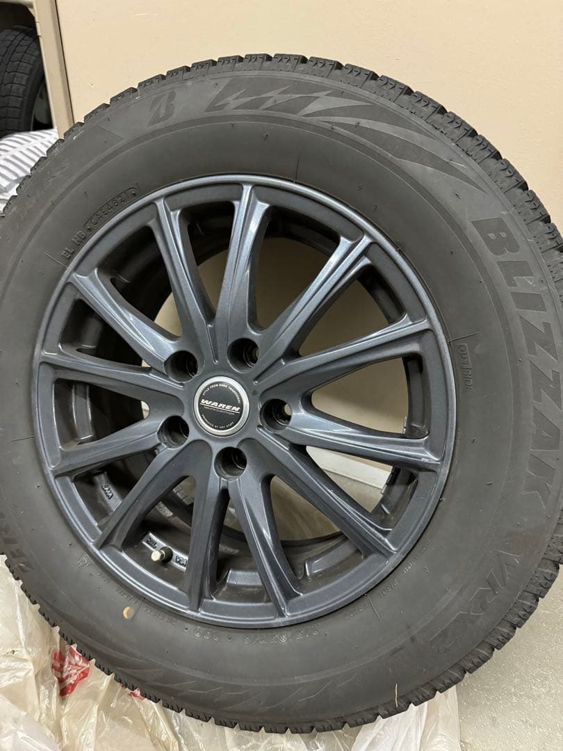 ブリザックVRX2 スタッドレスタイヤ、ホイールセット　215/65/16