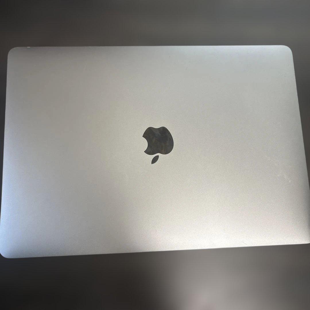 【中古】MacBookAir (M1, 2020) メモリ16GB容量256GB