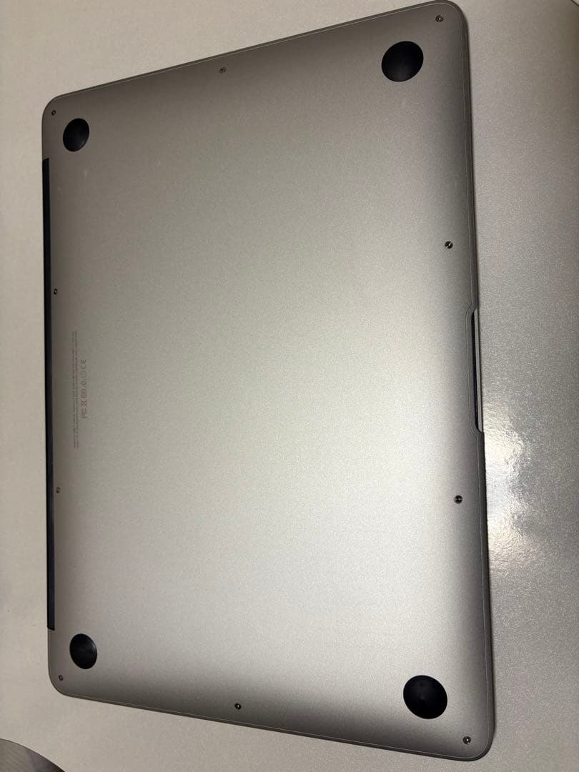 MacBook本体 MacBook Air (13-inch, Early 2015) 256g