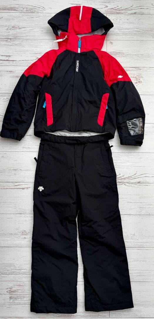 DESCENTE　スキーウェア130 上下セット