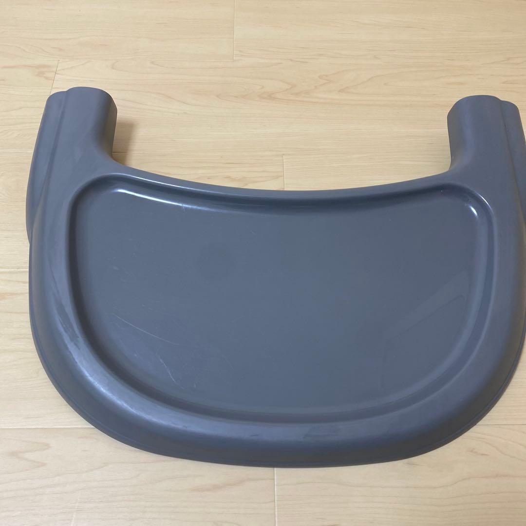 Roseさんご購入　Combi「ネムリラ」電動　ベビーチェア　テーブル付