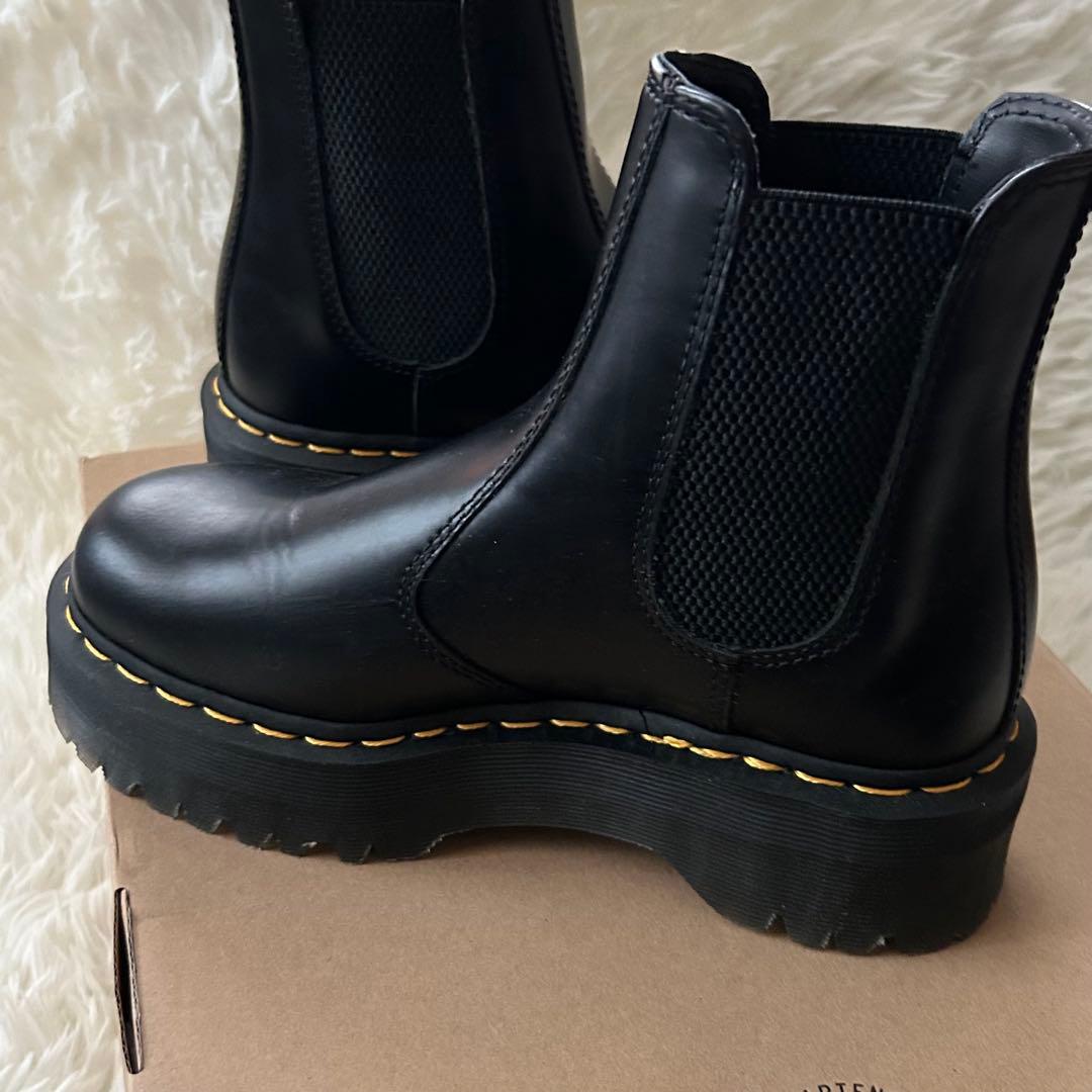 【ドクターマーチン】チェルシーブーツ　黒　厚底　サイドゴア　UK4 23.0㎝