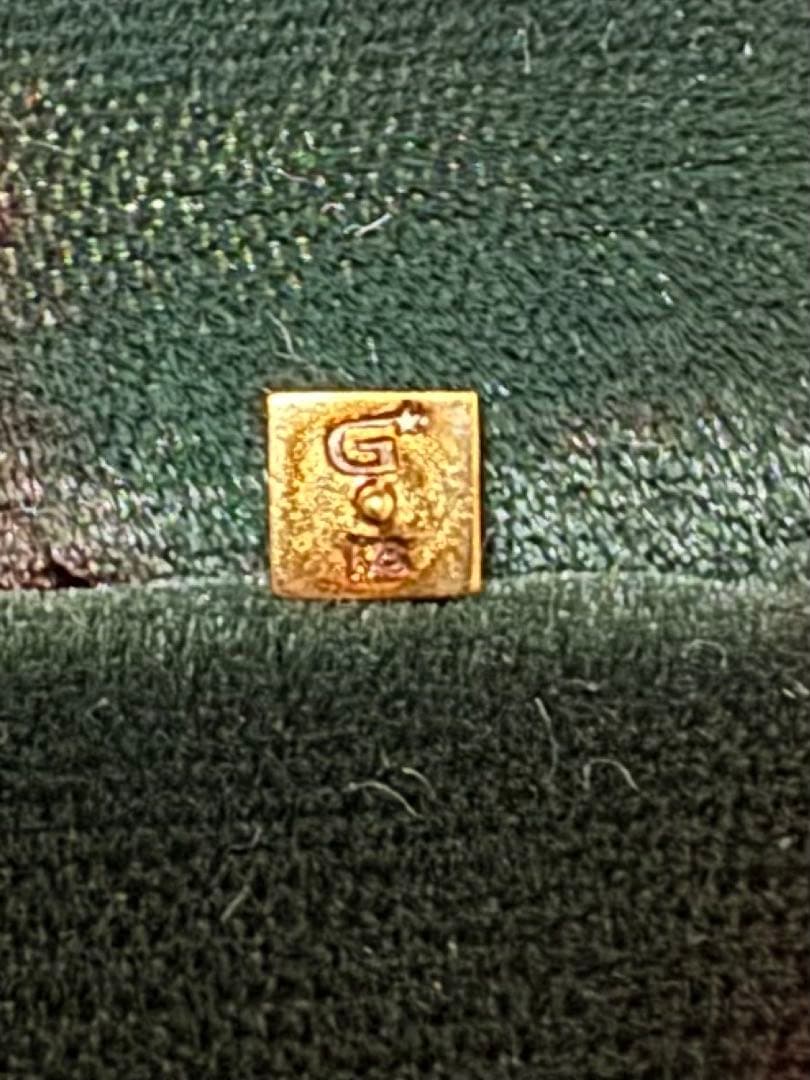 K18 ピアス イエロー ゴールド ピラミッド スモールGHOST ゴースト