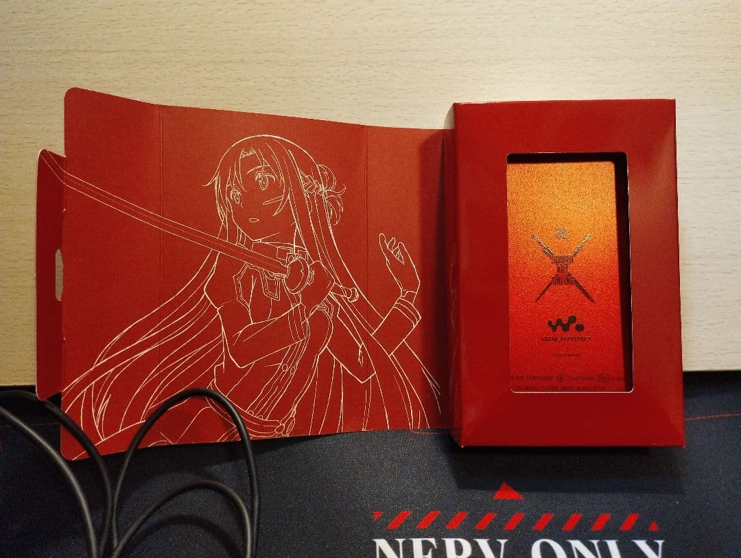 ウォークマン　ソードアート・オンライン 　アスナコラボモデル