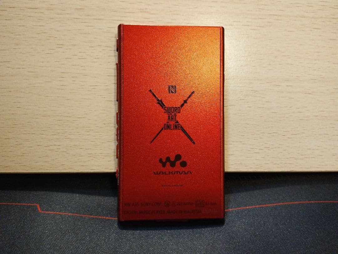 ウォークマン　ソードアート・オンライン 　アスナコラボモデル