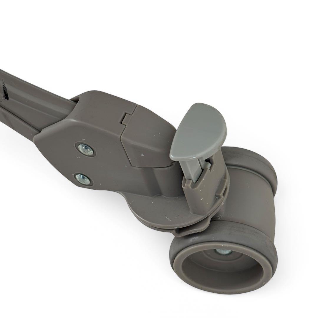 アップリカ　ユラリズム　オート　プレミアム　ムーンロック+クッション