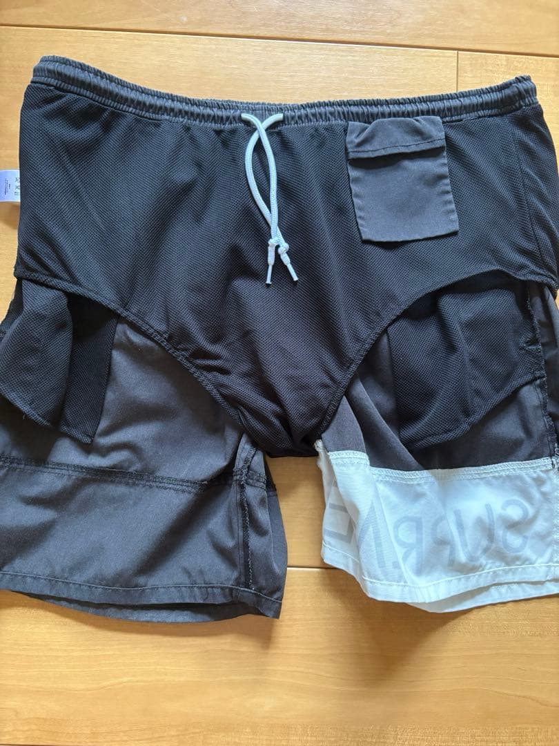 【希少】supreme シュプリーム　スイムウェア　黒x白ロゴ　Lサイズ相当