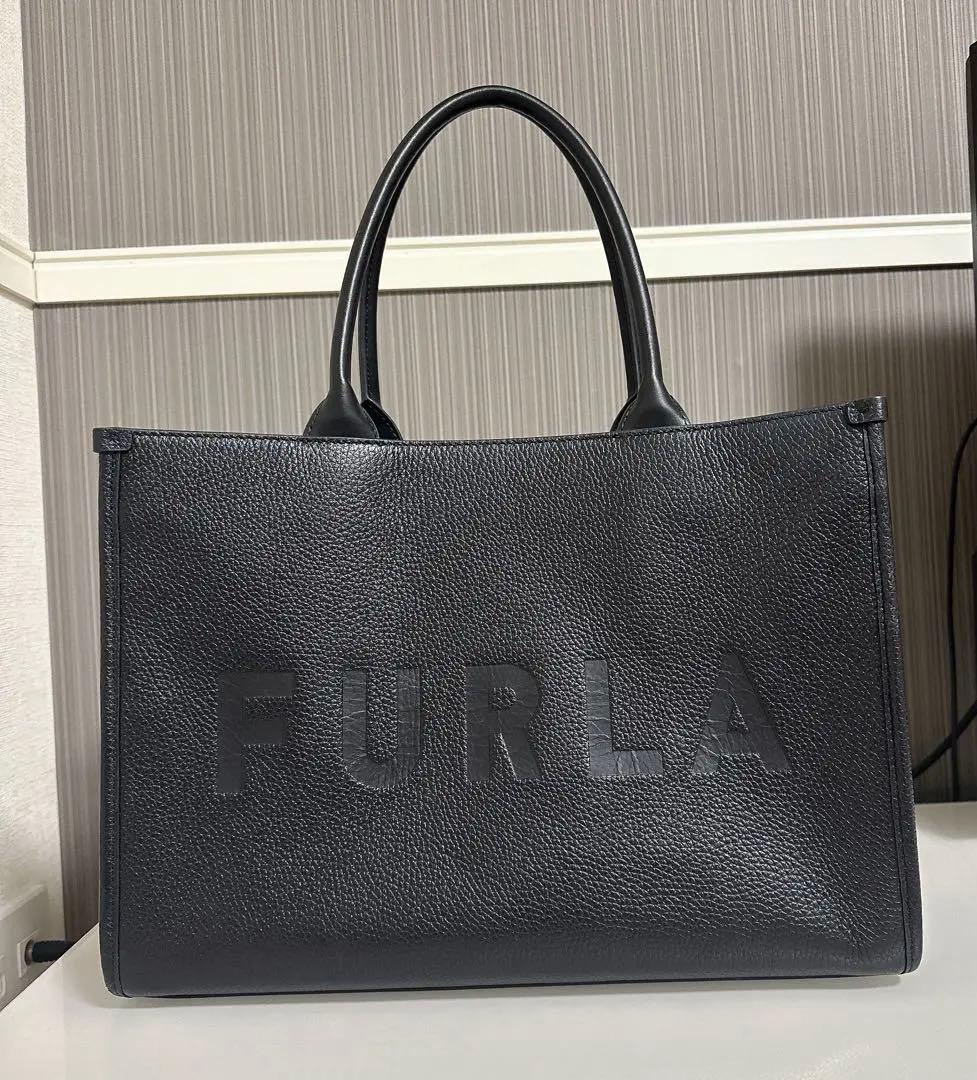 FURLA NIOBEトートバッグ　Lブラック