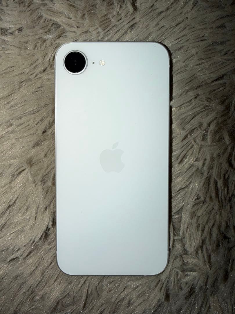 Apple iPhone16e 128GB simフリー
