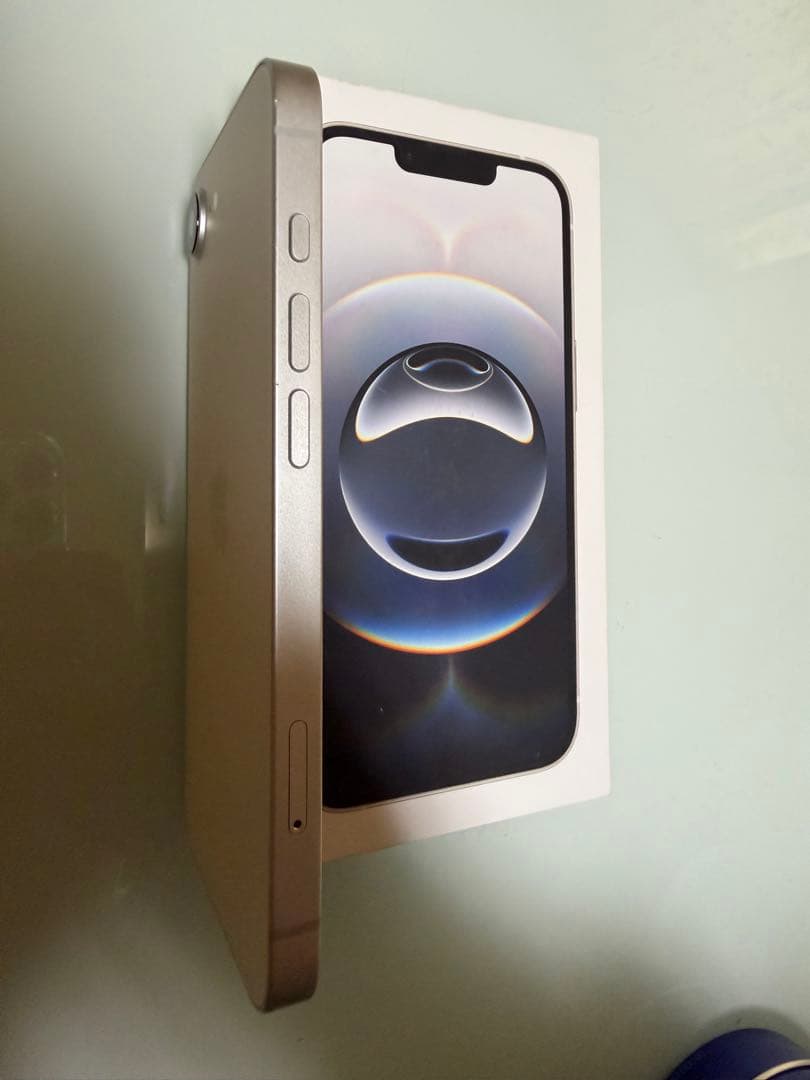 Apple iPhone16e 128GB simフリー