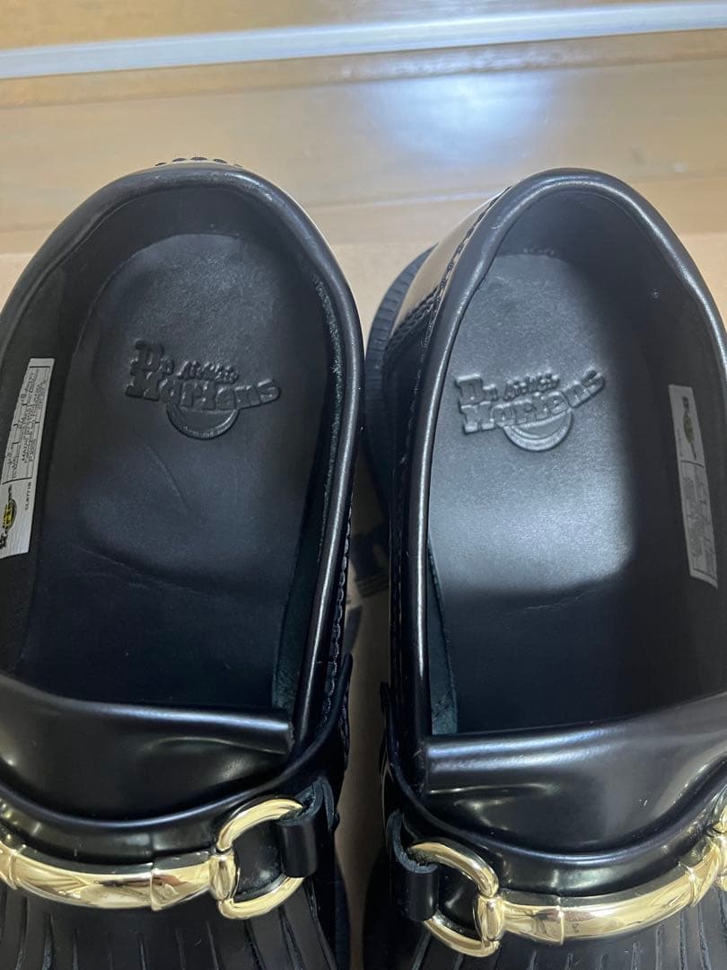 Dr. Martens ドクターマーチン ブラックフリンジローファー