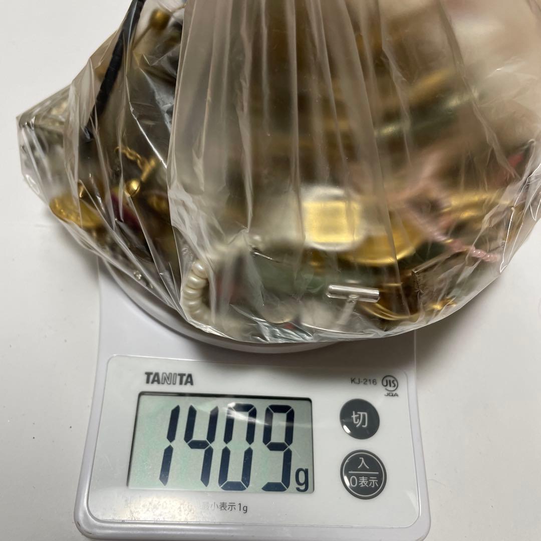 アクセサリー　いろいろ　ネックレス まとめ売り　1400グラム