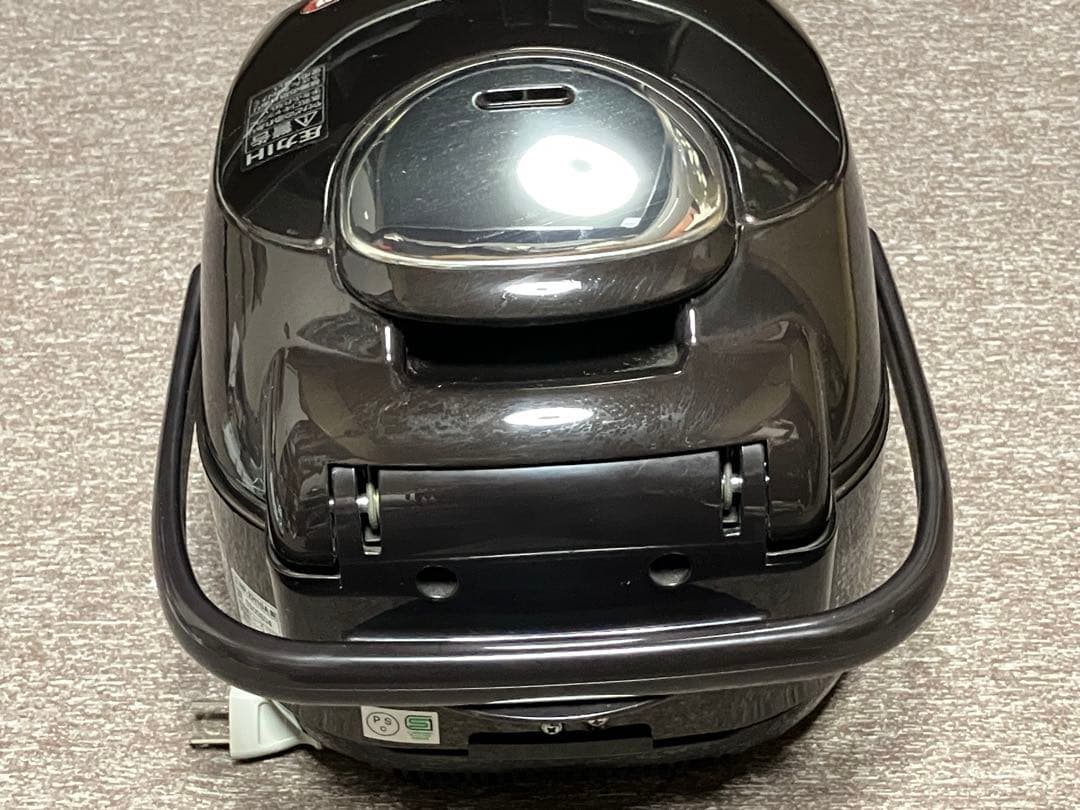 象印 圧力IH炊飯ジャー 極み炊き NP-ZH10A型 展示品 箱無 保証期間有