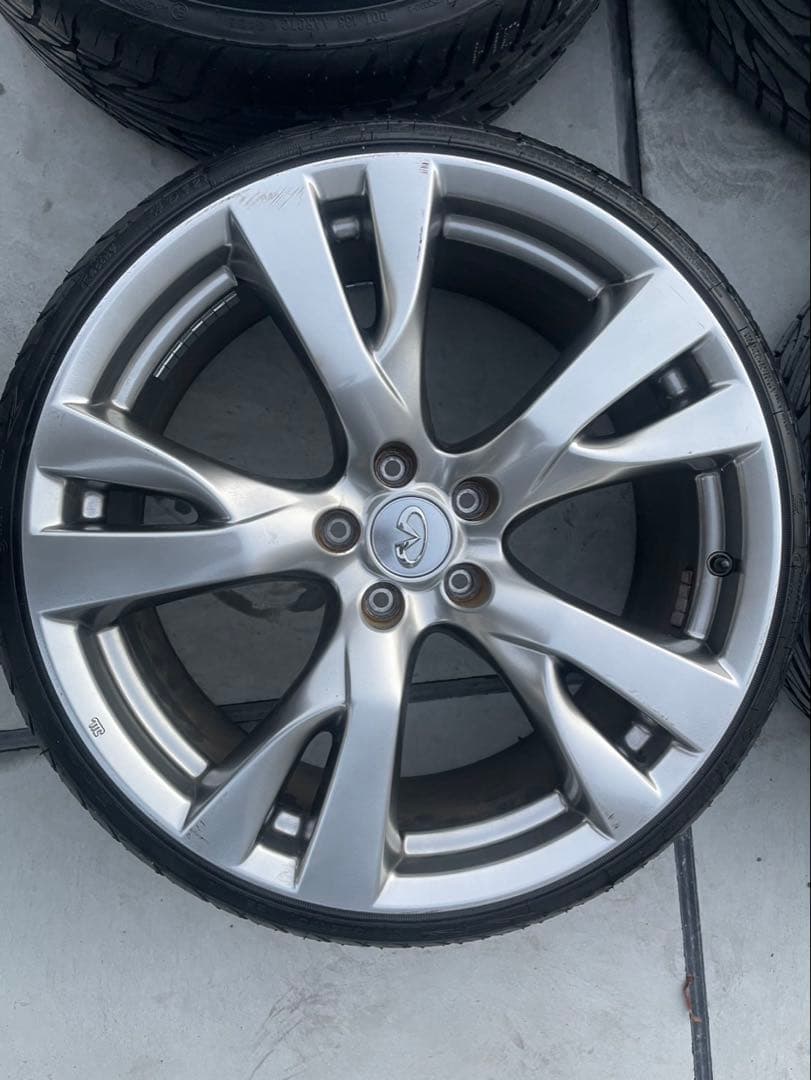 Y51純正ホイール　20インチ タイヤ新品　9J 34z