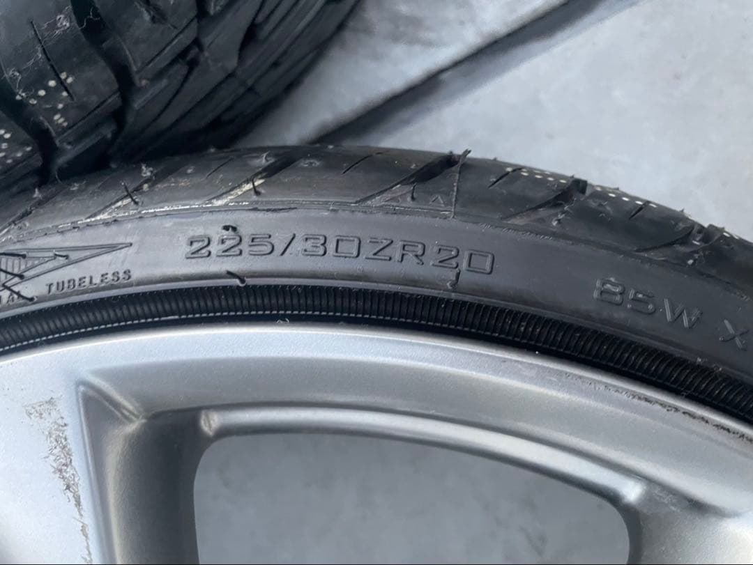 Y51純正ホイール　20インチ タイヤ新品　9J 34z