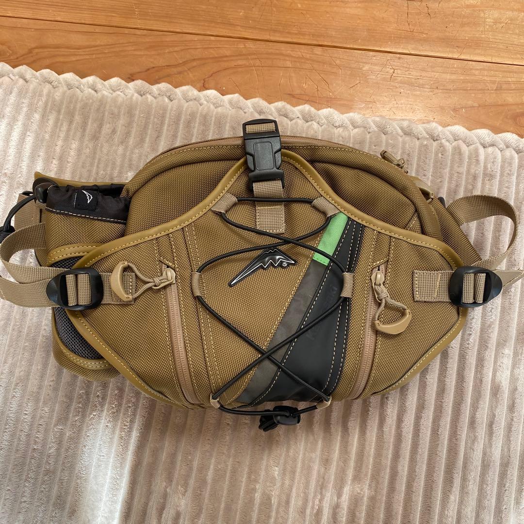 アクセサリー back