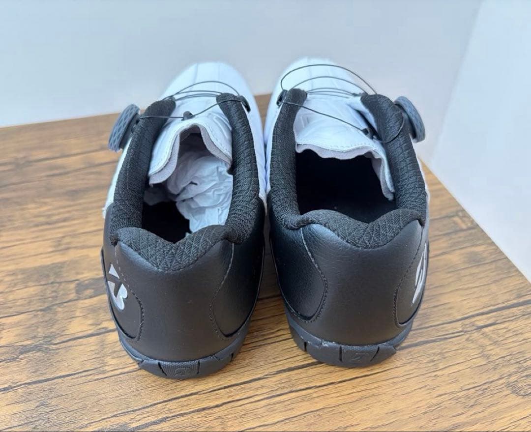 ★未使用★ブリヂストン スパイクレス　ゴルフシ ユーズ