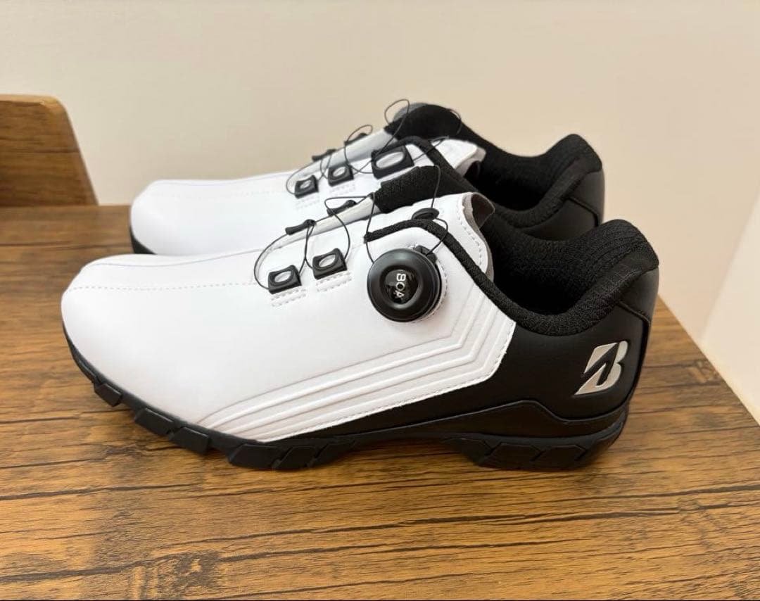 ★未使用★ブリヂストン スパイクレス　ゴルフシ ユーズ