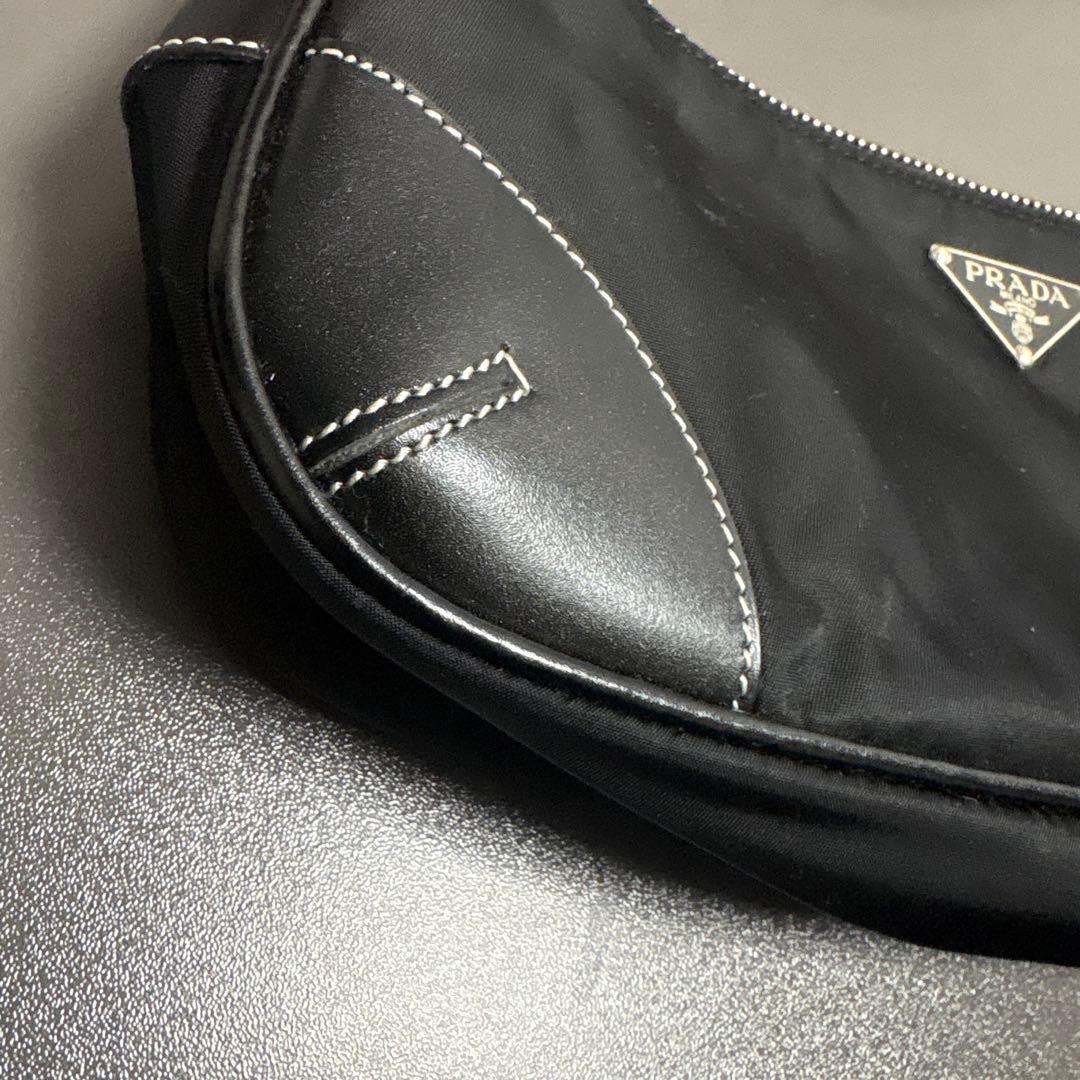 PRADA ブラック ショルダーバッグ