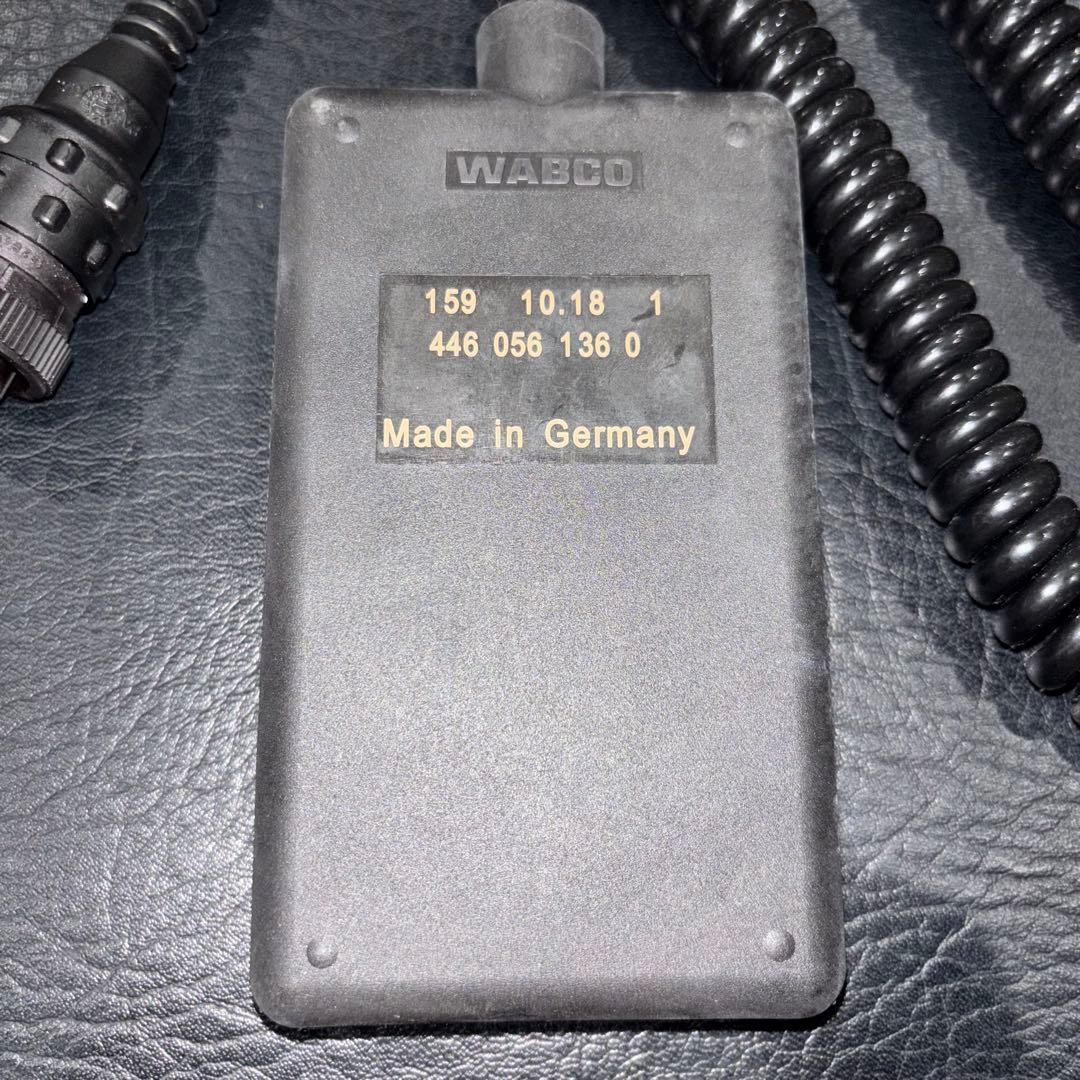 【いすゞ純正部品】 いすゞ エアサスコントローラー　(日野　ふそう　UD共通)