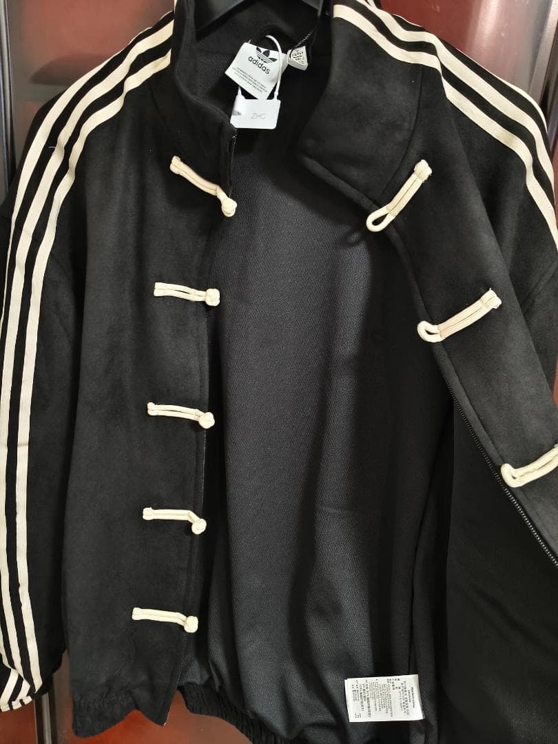 新品 アディダス 中国限定 蛇年トラックジャケット ブラック XL
