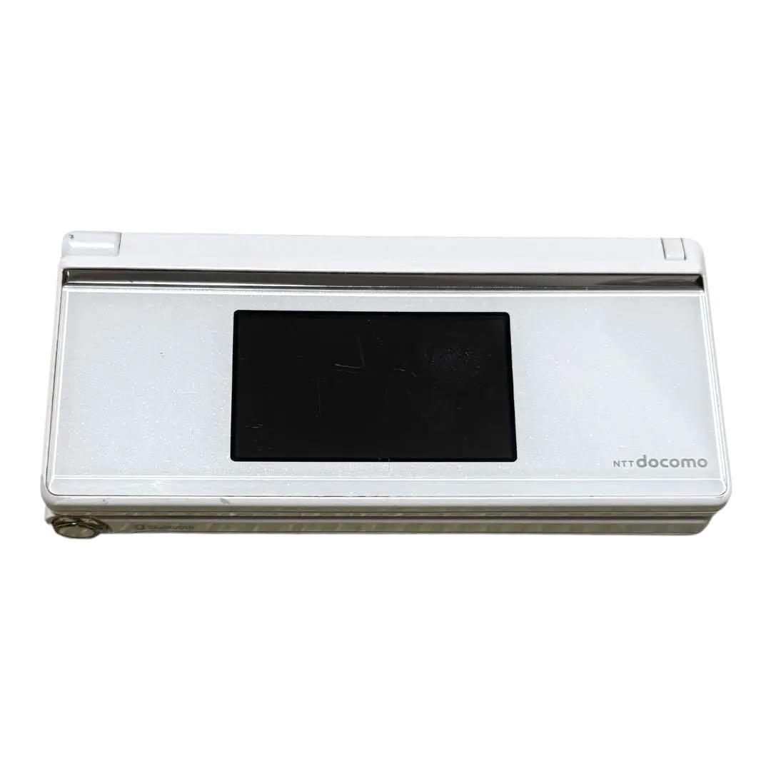 ドコモ　P-01B docomo 携帯　ケイタイ