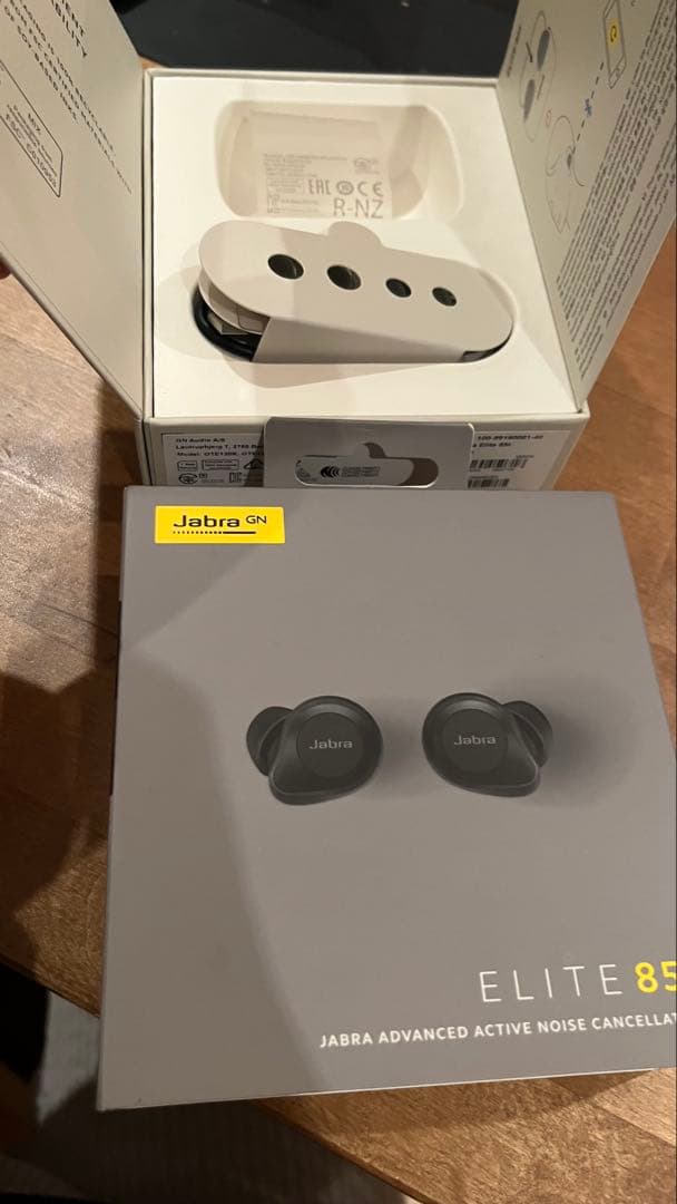 Jabra Elite 85t ワイヤレスイヤホン